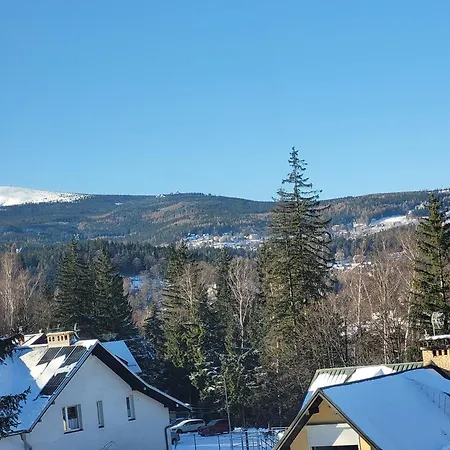 ベッド・アンド・ブレックファスト 4 Pory Roku 3*