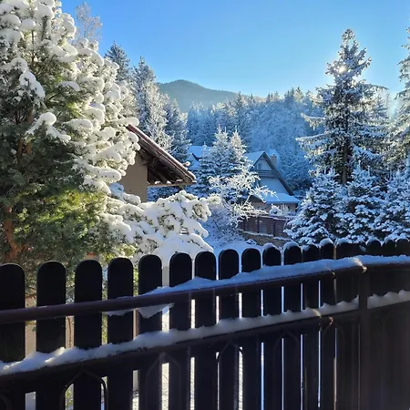 4 Pory Roku 3* カルパッチ