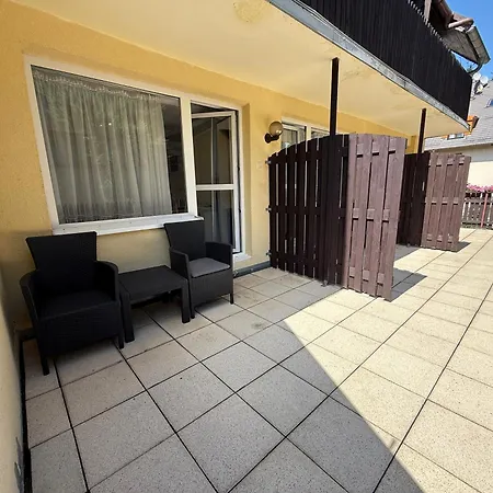 4 Pory Roku 住宿加早餐酒店 3*