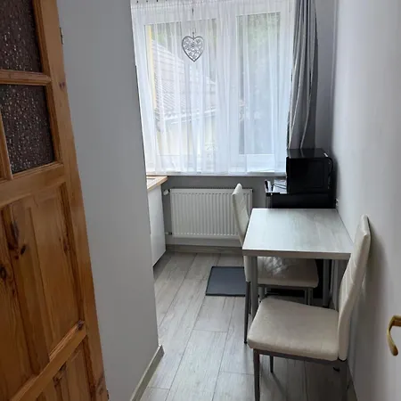 4 Pory Roku B&B 카르파츠