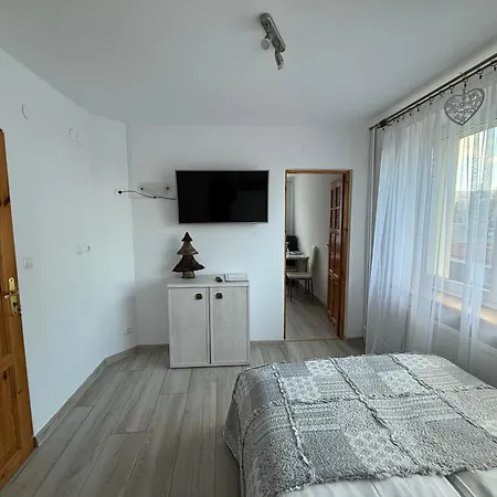 Bed & Breakfast 4 Pory Roku Karpacz